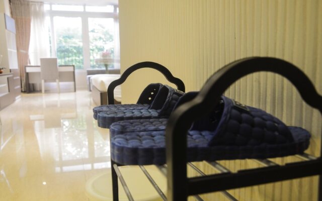 Sunny Serviced Apartment