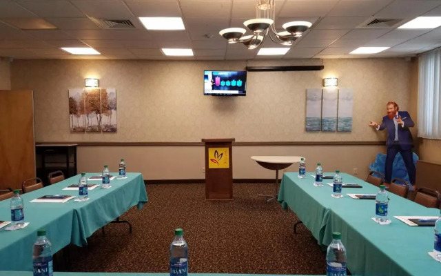 Super 8 Plattsburgh