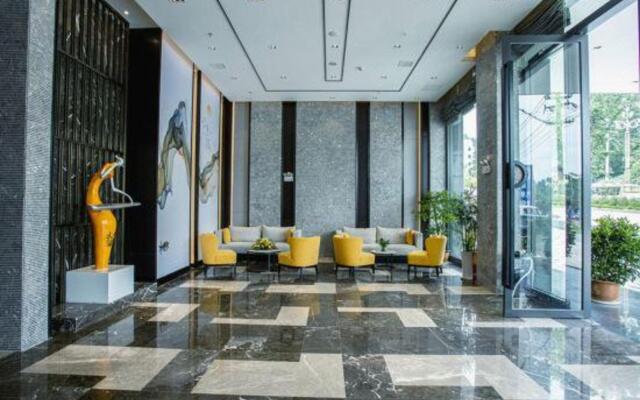 Ruiling Hotel (Kaili Huancheng East Road)
