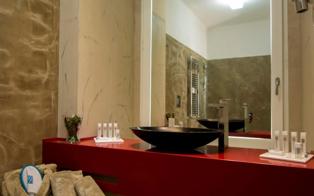 Partenope Relais