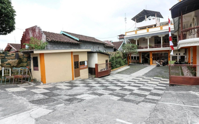 Nida Rooms Sleman Museum Ulen Sentalu at Hotel Kana