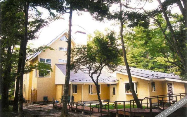 Shoku to Iyashi No Guest House Vivien Claire