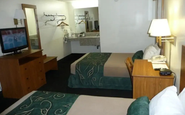 Oak Tree Inn Livonia West