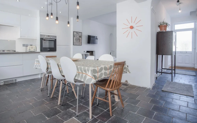 Ty Golau - 3 Bed Holiday Home - Pembroke