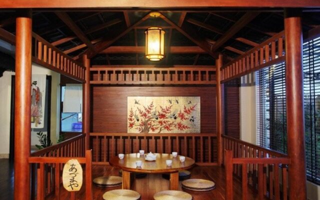 First-Luxury Wing Hotel Saigon