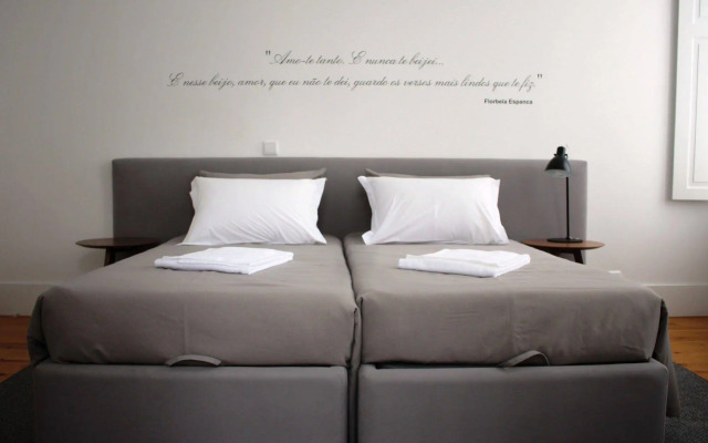 Trovador City Guest House
