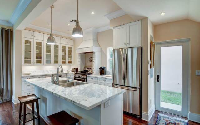 Grandview Heights Vacation Homes – Grey Mist