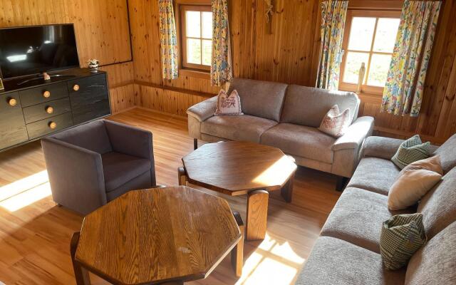 Holiday Home, Soll