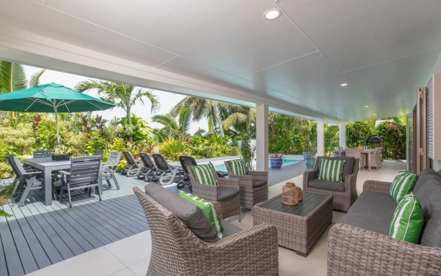 Natura Beach Pool Villa 2