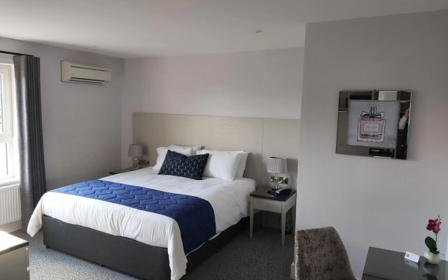 Dean Park Hotel