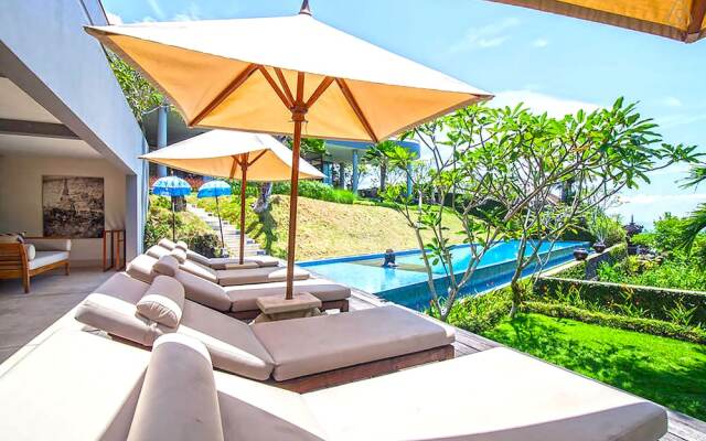 The Colonnade by Exotiq Villa Holidays