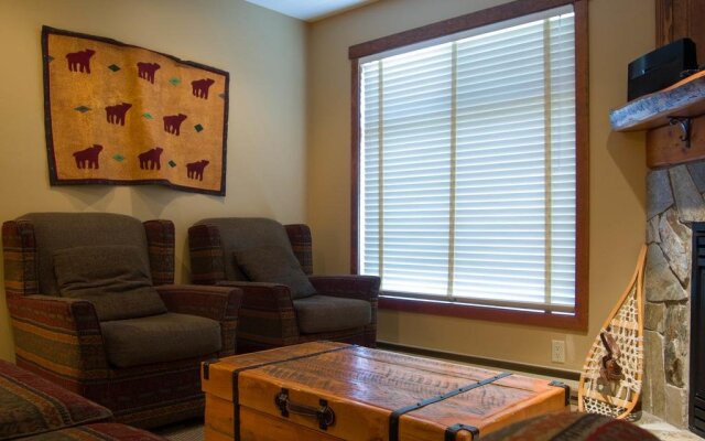 Snow Creek Lodge by Fernie Lodging Co