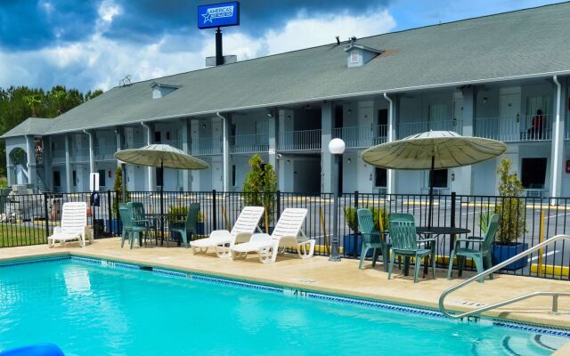 Days Inn by Wyndham Hardeeville Near Hilton Head