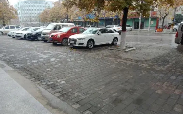 Xi'an Futian Hotel (Xi'an Academy of Fine Arts Linyi Branch)