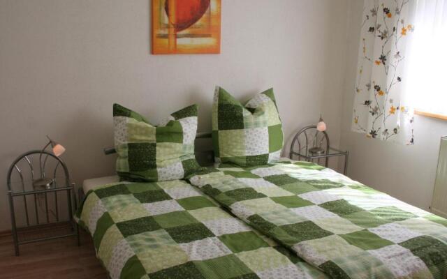FeWo mit Terrasse - Apartment with terrace