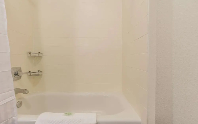 Sleep Inn & Suites