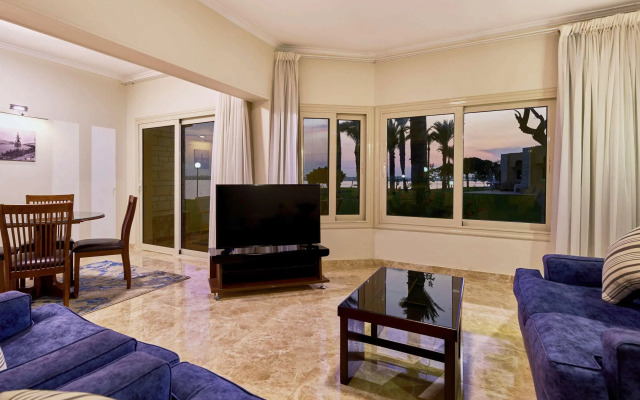 Mercure Ismailia Forsan Island Hotel