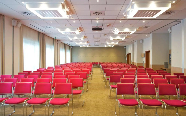 Novotel Milano Malpensa Airport Hotel