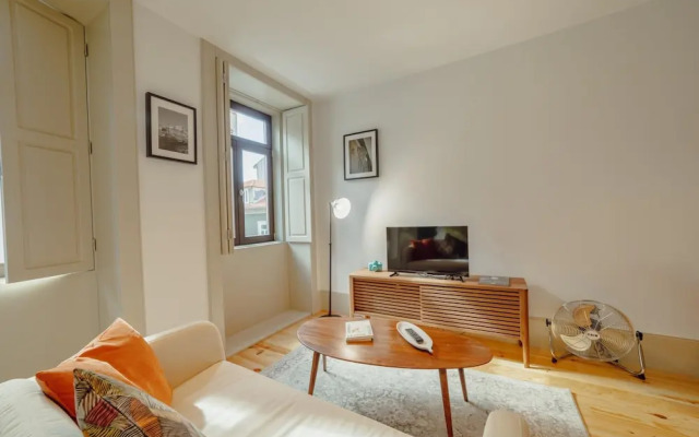 Legacy Oporto Design Apartment D by Vacationy