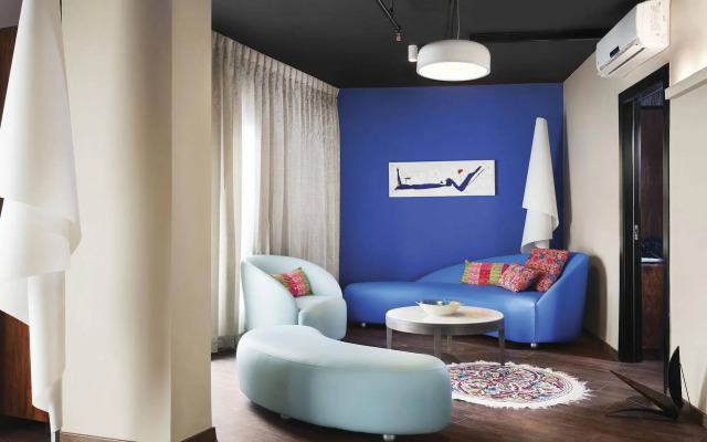 PLAY Seaport Suite Hotel TLV