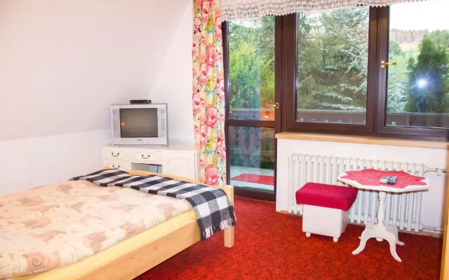 Hacjenda - Apartamenty i Pokoje Gościnne