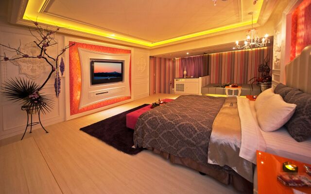 Xintiandi Motel