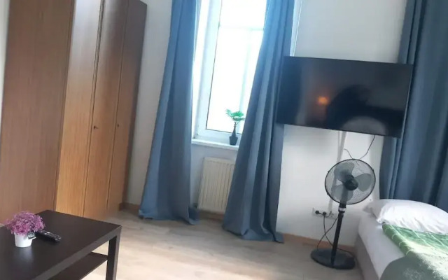 Cozy Room Shared Apt Millennium Tower