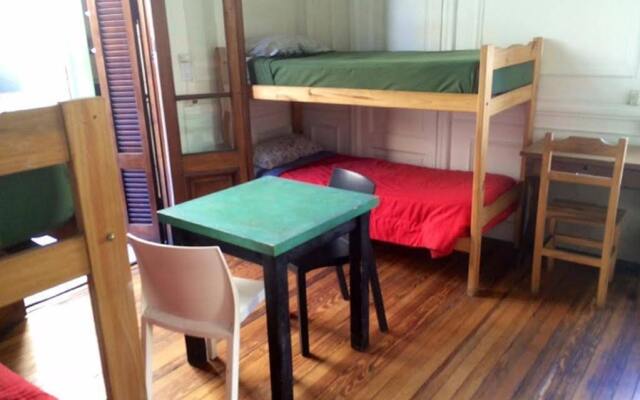 Waikiki Hostel