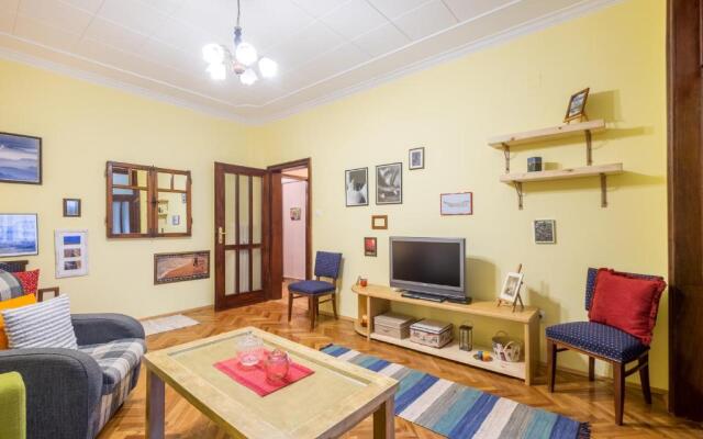 PhotoHome - Aristocratic Center of Sofia