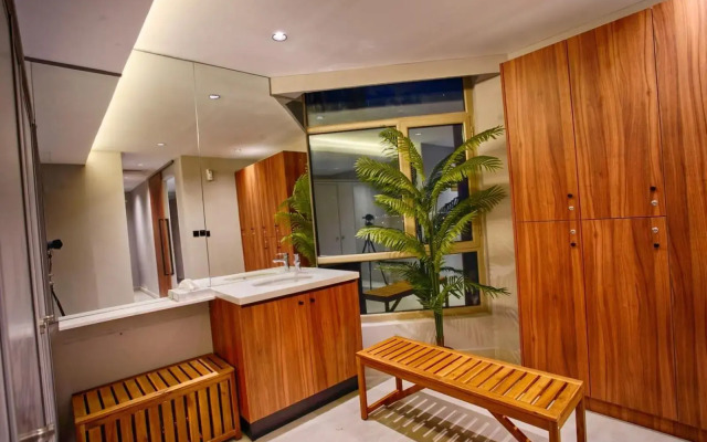 Al Faris Suite 2