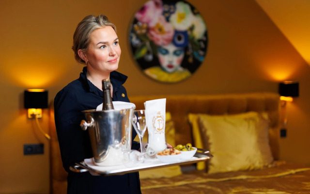 Landhuishotel & Restaurant De Bloemenbeek