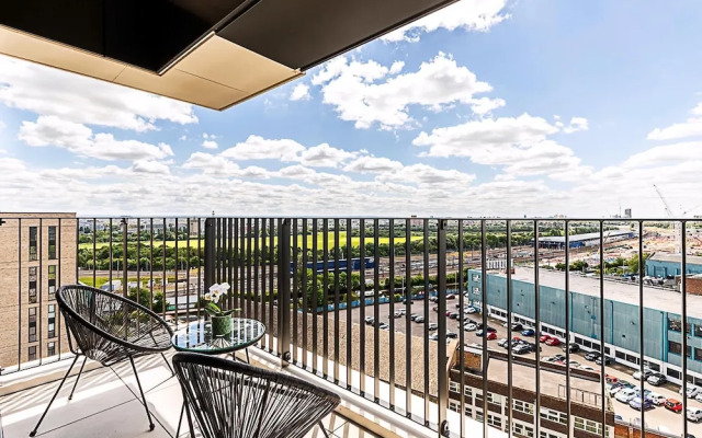 Luxurious West London Apartment