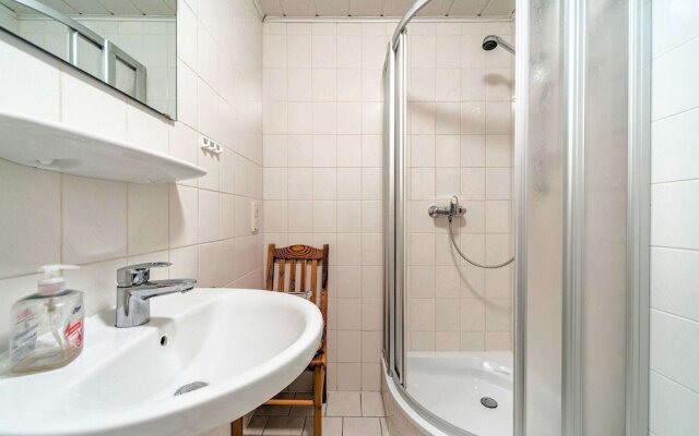 Modern Apartment in Tabarz/Thüringer Wald with Garden