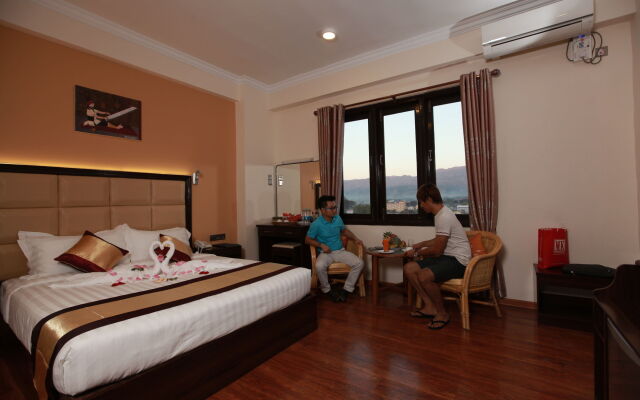 The Hotel Emperor Inle