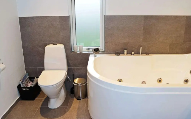 10 Person Holiday Home in Hadsund-by Traum