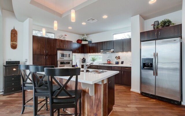 1500 Summit St Townhouse Unit 7