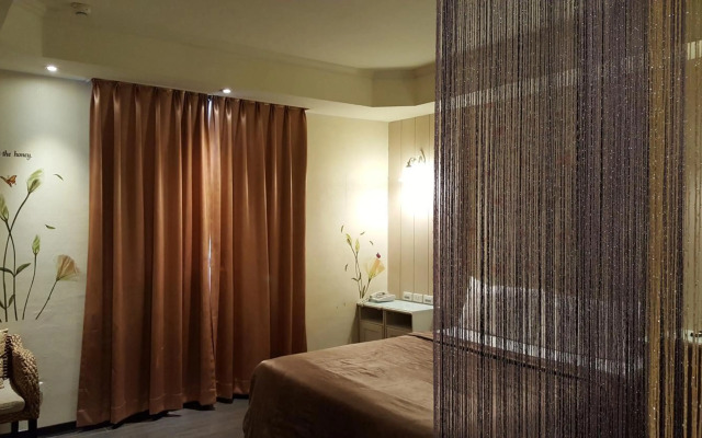 Windmill Fashion Hotel