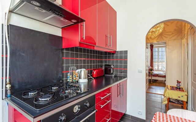 Stunning 1bdr flat in Paris 11th by GuestReady