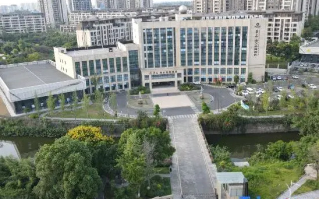 Rongchang Riel High-tech Hotel