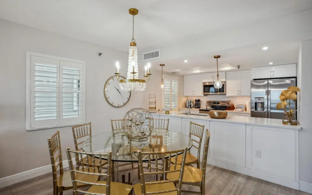 Pelican Pointe 5B