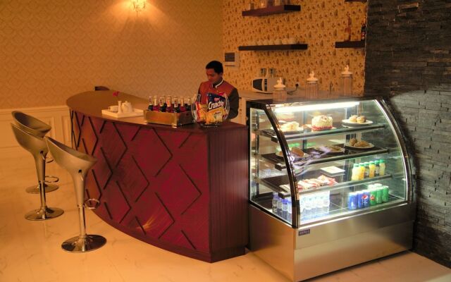 Land Beach Al Aqiq