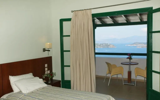 Skiathos Club Hotel Suites