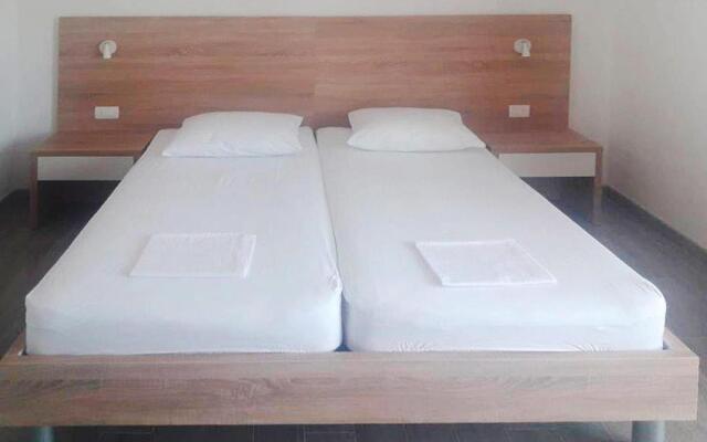 Apartment Zrinka in Starigrad Paklenica with terrace and seaview