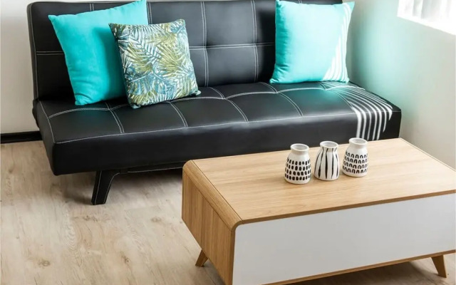 Contemporary 1BR Apartment - Near the City