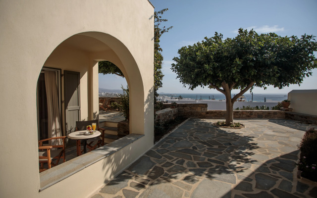 Proteas Hotel & Suites