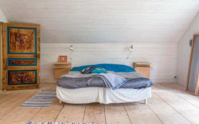 Nice Home in Grisslehamn With Sauna and 3 Bedrooms