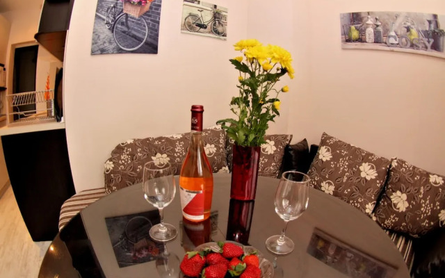 Cozy Apartment near Varna Sea Garden