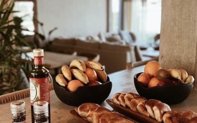 Ambar Hotel