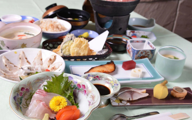 Akiyoshido Royal Hotel Shuhokan