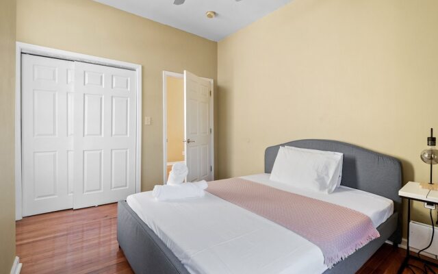 Massive Downtown Stl Area Home.. Sleeps 14